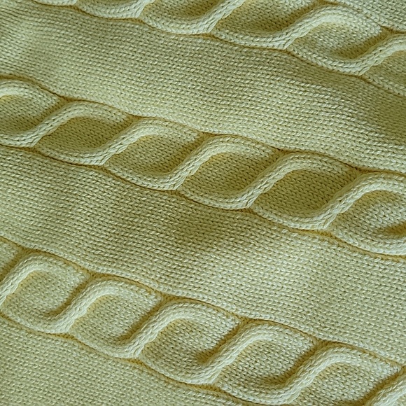 Brand new Tommy Hilfiger golf vest - Picture 5 of 7